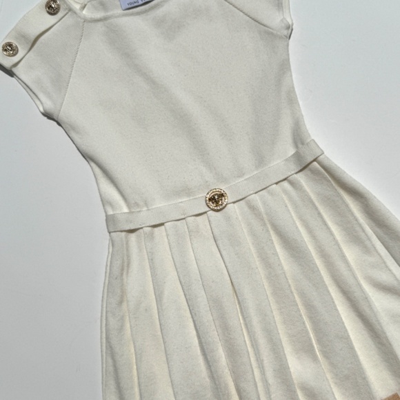 Authentic Young Versace Girls’ White Button Medusa Cap Sleeve Dress 7A - Picture 9 of 9